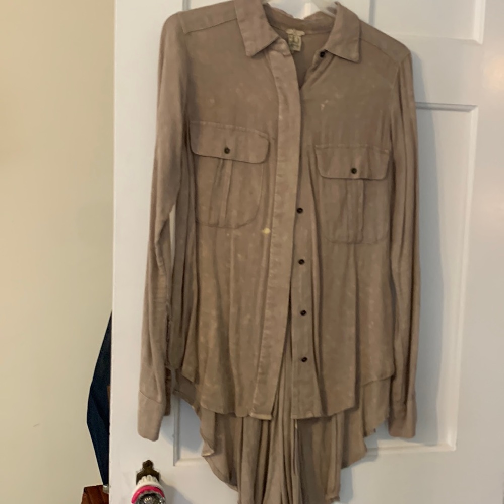 Shirt by Gimmicks Distressed two front pockets